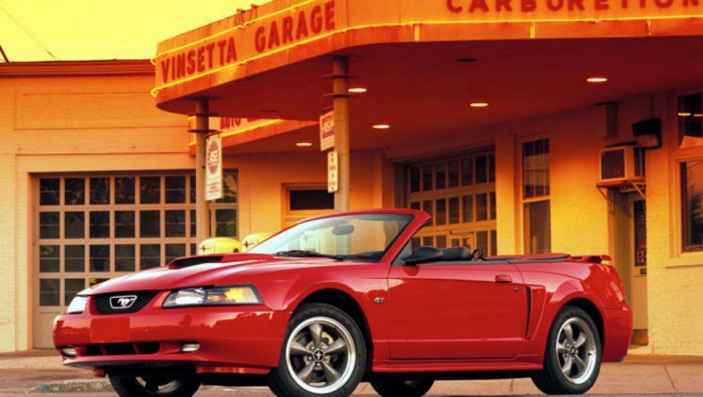 Ford Mustang 2002 (GT Premium convertible)